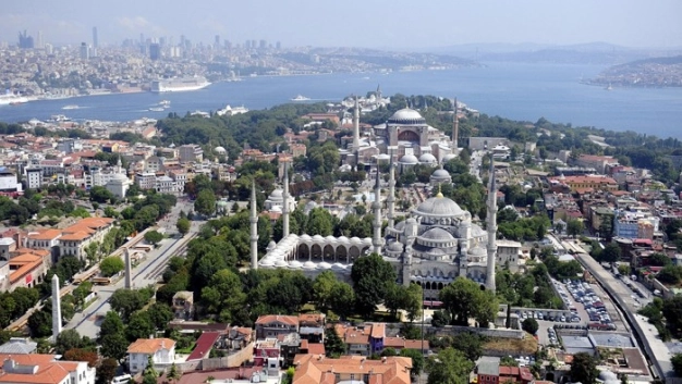 İhtişamla büyülüyorlar
