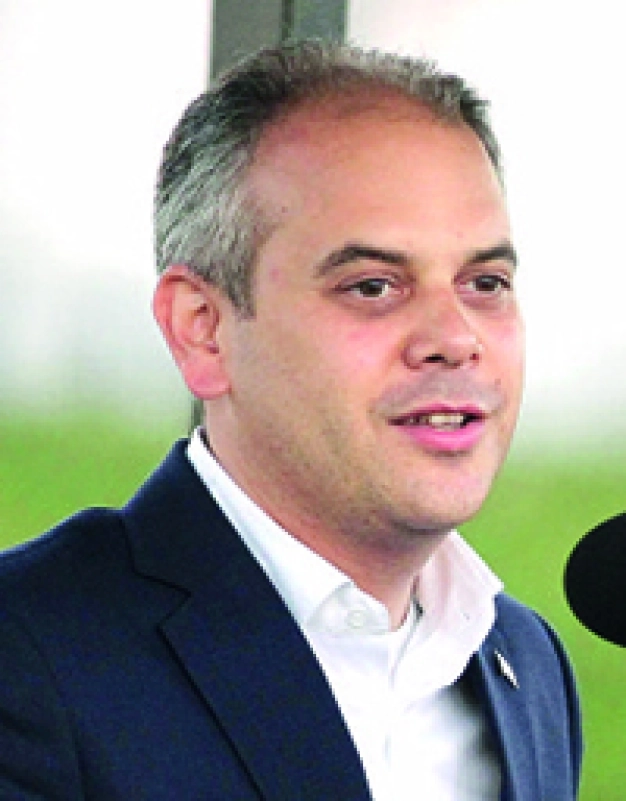 Demokrasi için ayaktayız