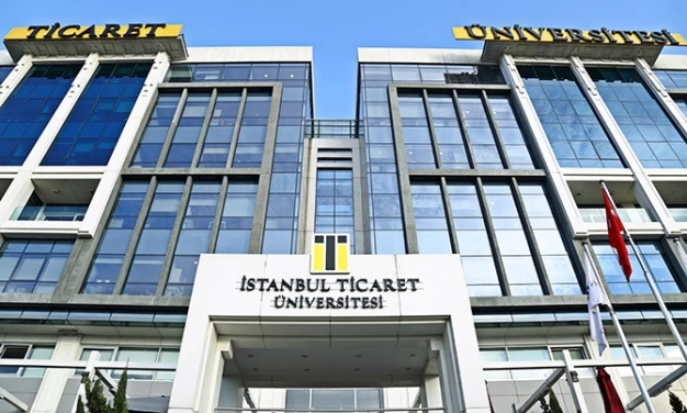 Başarıyı ödüllendiren üniversite