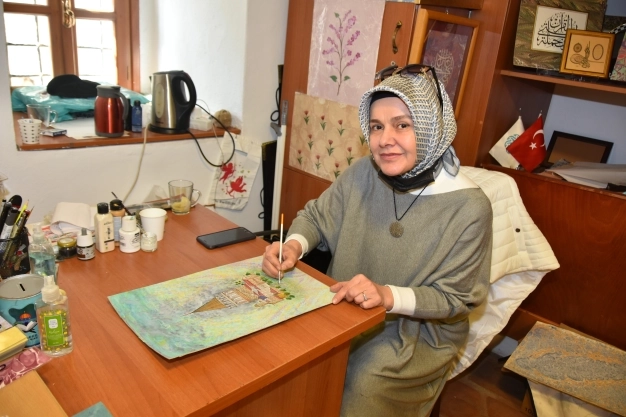 Hünkar Kasrı dükkanları bahara ‘merhaba’ dedi
