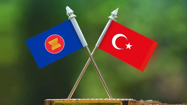 Güneydoğu Asya’da ‘diyalog ortaklığı’na adım